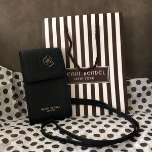 **SOLD** HB Influencer Phone Pouch | Black